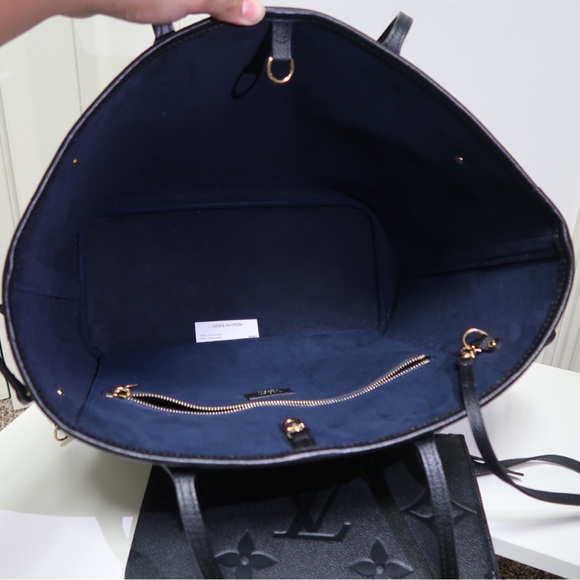 Louis Vuitton Neverfull Giant Monogram Empreinte MM in Black (Authentic) - Picture 9 of 15